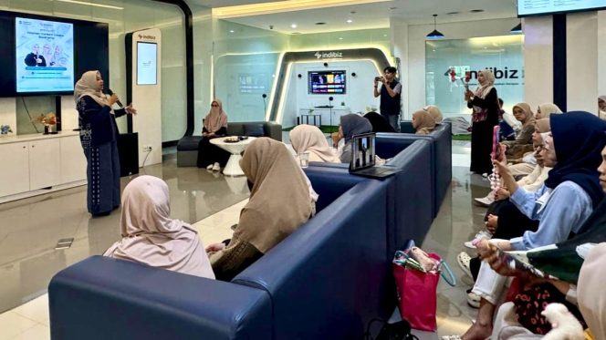 
 Telkom Regional 5 Latih 30 Perempuan Jadi Kreator Konten Digital, Siap Tembus Pasar Online