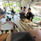 Komite Keselamatan Jurnalis Sulawesi Tengah saat berkonsolidasi di Roemah Jurnalis, Kamis (14/8/2025). Foto: KKJ Sulteng