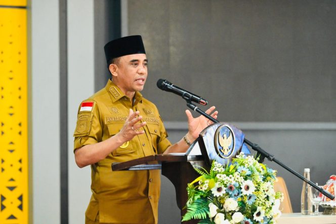 
 Gubernur Anwar Hafid dorong Pemkab Morowali fokus pengentasan kemiskinan lewat sinergi pembangunan. Foto: Tim Media Gubernur Sulteng 