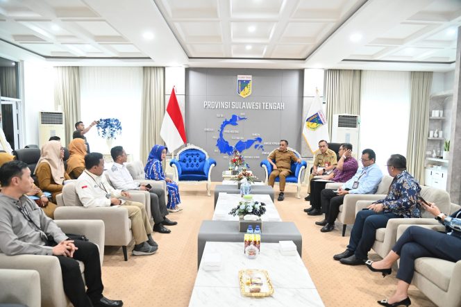 
 Gubernur Sulteng Bahas Solusi Kendala Pemotongan Gaji ASN untuk Kredit Bank. Foto: Tim Media Gubernur Sulteng