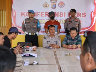 Polres Tojo Una-Una gelar konferensi pers kasus korupsi dana desa yang dihabiskan untuk judi online. Foto: Polres Touna