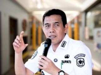 Bupati Parigi Moutong Erwin Burase bicara soal revisi RTRW Parigi Moutong. Foto: Istimewa
