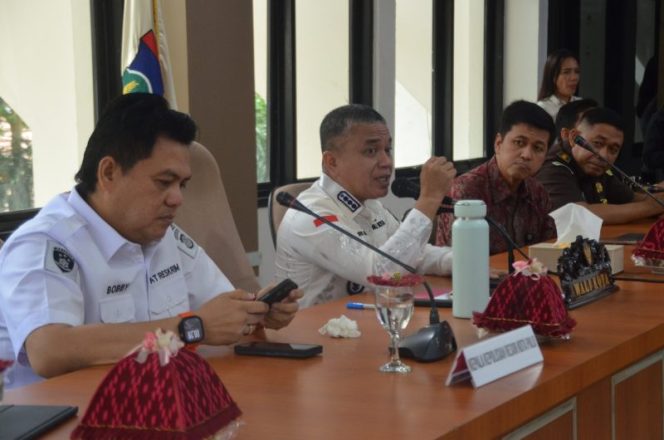 
 Wali Kota Palu Buka High Level Meeting TPID–TP2DD. Foto: Imron/Pemkot Palu 