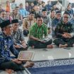 Gubernur Sulawesi Tengah Anwar Hafid memimpin tadarus bersama ASN Pemprov Sulteng dalam Gerakan 1 Hari 1 Juz. Foto: Dok. FB Anwar Hafid