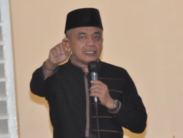 Di Hadapan RT/RW, Wali Kota Palu Hadianto Rasyid Sebut Pembangunan Tak Lagi Fokus Infrastruktur. Foto: Pemkot Palu 