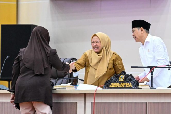 
 Pemprov Sulteng Ajukan 6 Raperda, Fokus Pendidikan hingga PAD. Foto: Pemprov Sulteng 