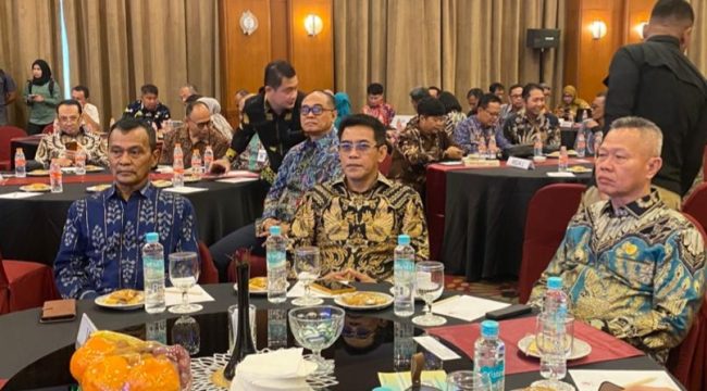 Erwin Burase mengikuti rakor pengembangan SDM transportasi di Jakarta. Foto: Dok. Pemda Parigi Moutong 