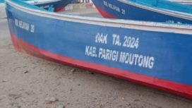 Nelayan Parigi Moutong Dapat Bantuan Mesin Katinting dan Perahu Fiber. Foto: Istimewa