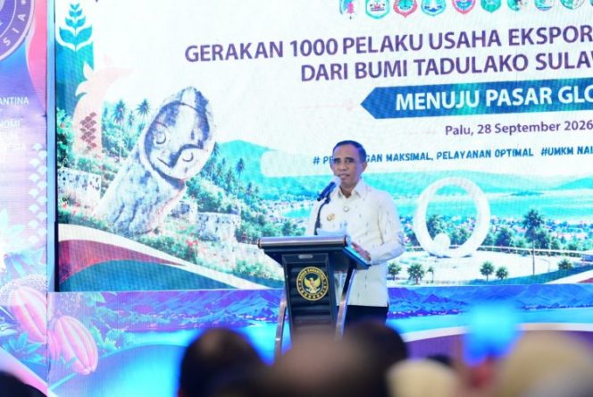 
 Gubernur Sulawesi Tengah Anwar Hafid menyampaikan sambutan pada Deklarasi Gerakan 1.000 Pelaku Usaha Ekspor Menuju Pasar Global di Palu, Senin (28/9/2026). Foto: Pemprov Sulteng