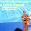 Gubernur Sulawesi Tengah Anwar Hafid menyampaikan arahan dalam Rapat Koordinasi Percepatan Program Tiga Juta Rumah di Palu, Senin (28/9/2026). Foto: Pemprov Sulteng