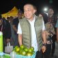 Wali Kota Palu meninjau lapak UMKM dalam Night Market HUT ke-48 Kota Palu