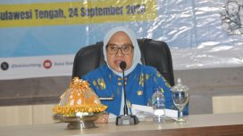 Sekretaris Daerah Kota Palu Irmayanti Pettalolo saat membuka kegiatan Evaluasi Bahasa Indonesia bagi Lembaga Satuan Pendidikan di Kota Palu, Kamis (24/9/2026). Foto: Imron/Pemkot Palu