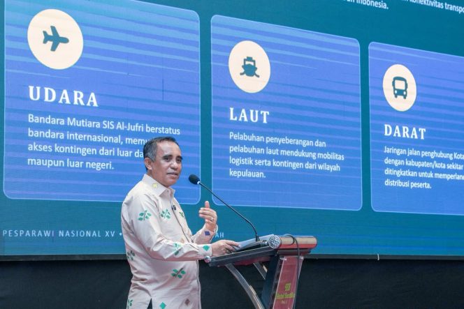 
 Gubernur Sulawesi Tengah Anwar Hafid menyampaikan paparan kesiapan Sulawesi Tengah sebagai tuan rumah Pesparawi Nasional XV 2029. Foto: Pemprov Sulteng 